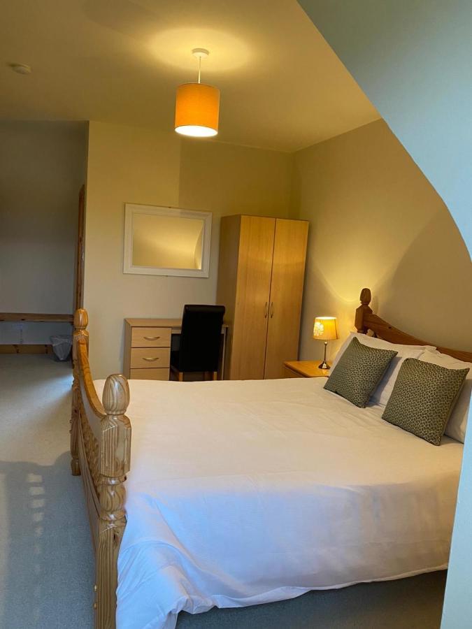 Racecourse Lodge Apartment Clifden Bagian luar foto
