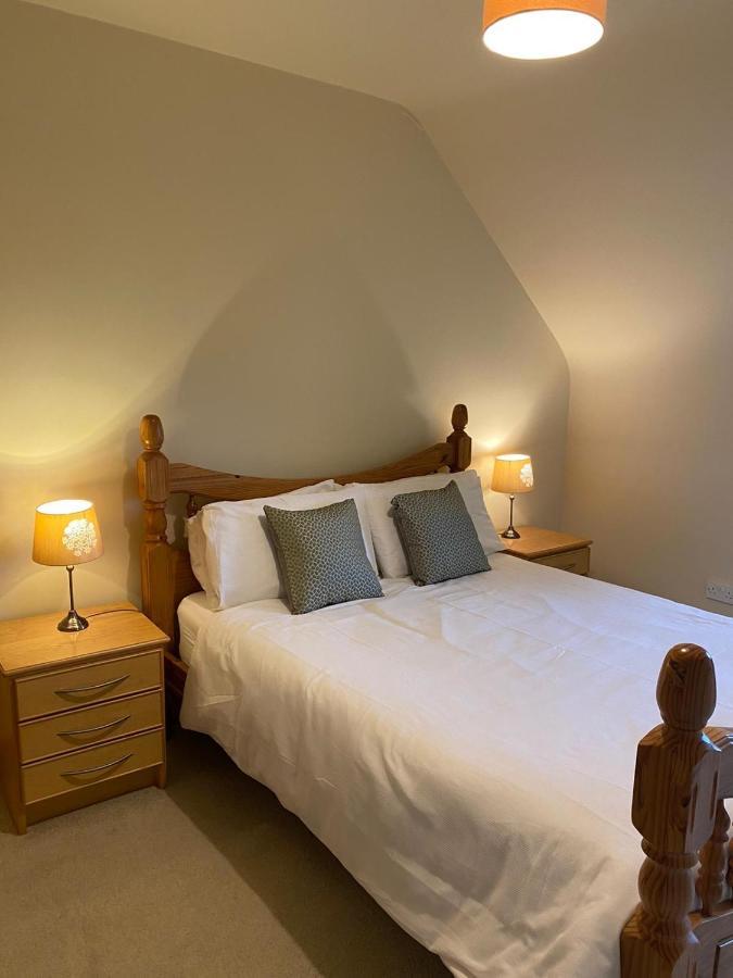 Racecourse Lodge Apartment Clifden Bagian luar foto