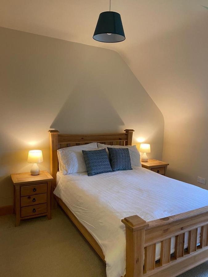 Racecourse Lodge Apartment Clifden Bagian luar foto