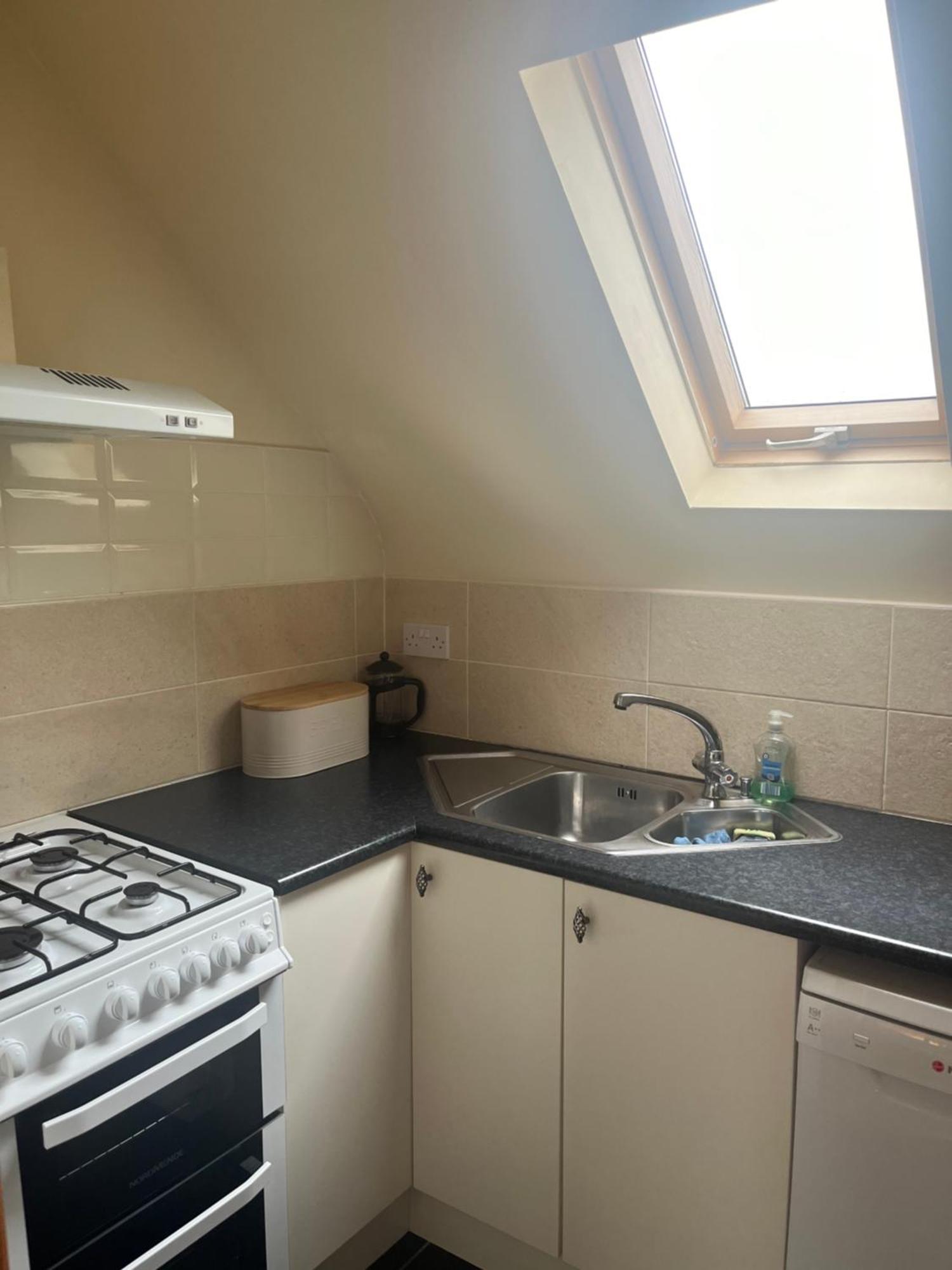 Racecourse Lodge Apartment Clifden Bagian luar foto