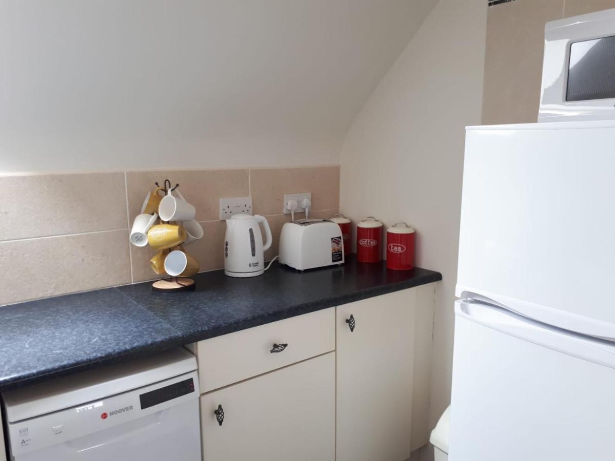 Racecourse Lodge Apartment Clifden Bagian luar foto