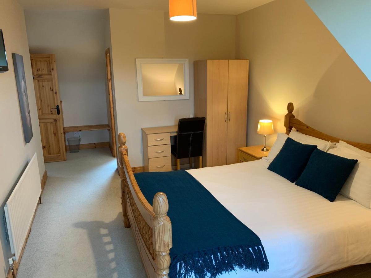 Racecourse Lodge Apartment Clifden Bagian luar foto